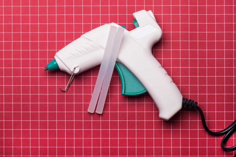 pistolet à colle chaude