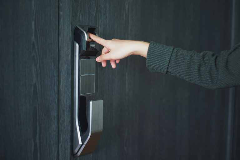 serrure à empreinte digitale